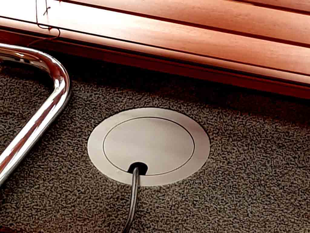 Carpet outlet for office, hotel, restaurant, lounge