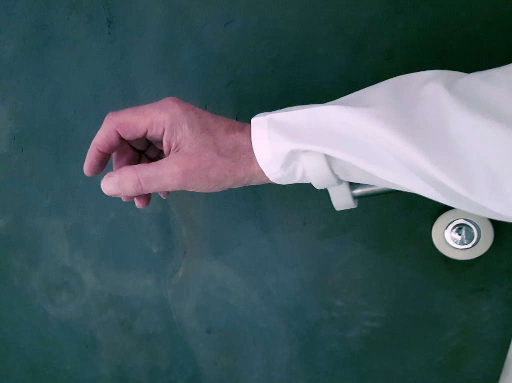 T&uuml;r &ouml;ffnen ohne etwas zu ber&uuml;hren