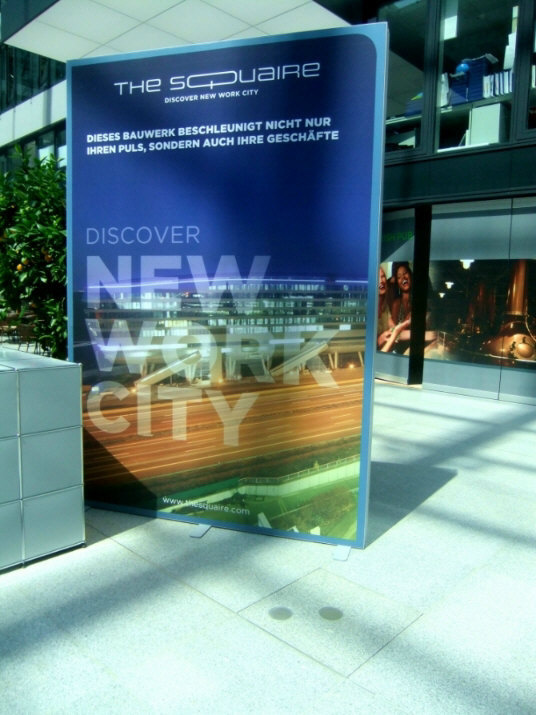 40 StarConnex-Bodentanks im B&uuml;ro-Komplex The Squaire, Frankfurt Fraport FRA